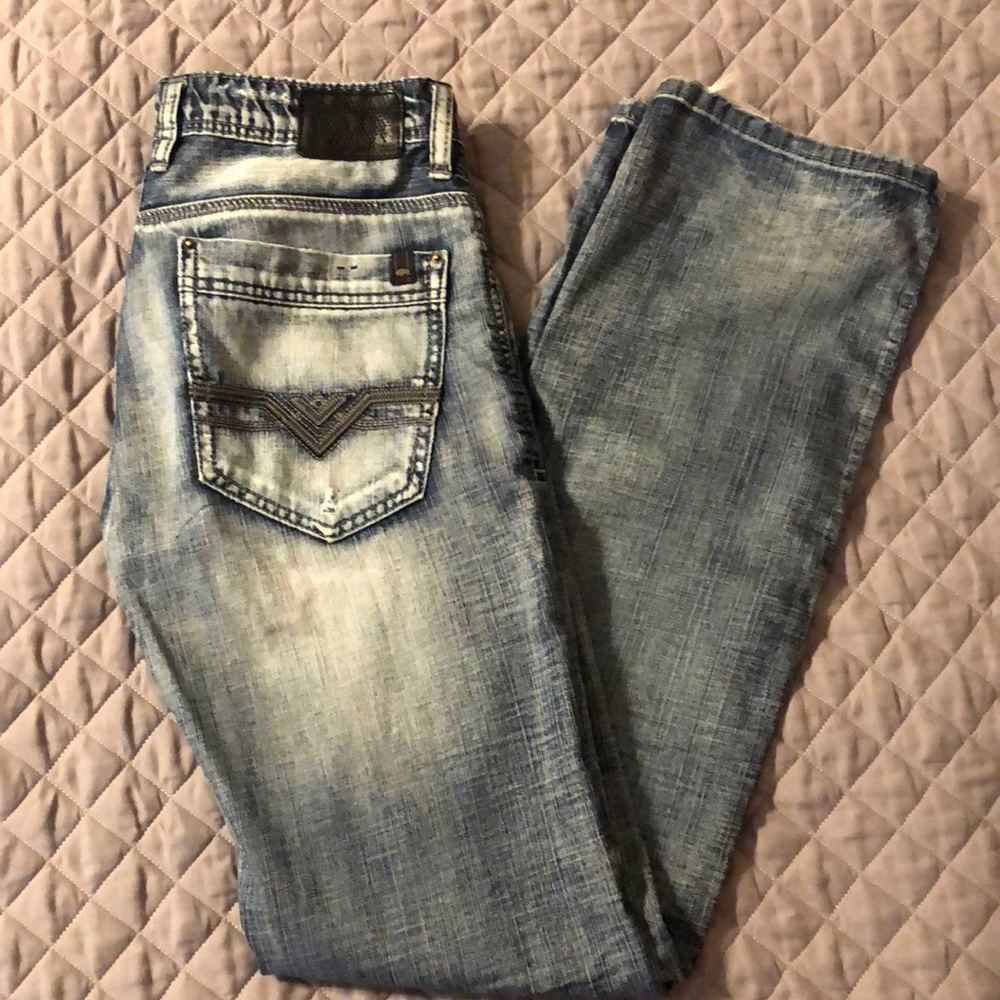 Men’s Buffalo jeans from the buckle!